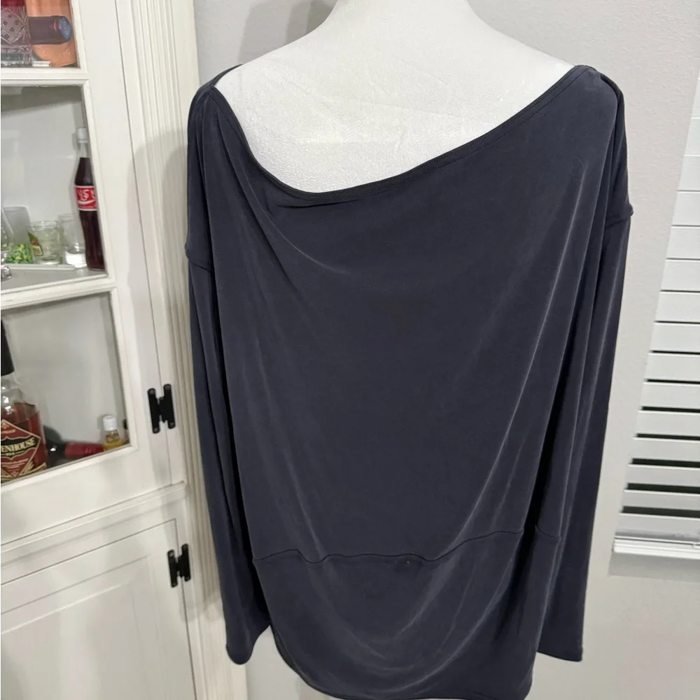 Lululemon Drapey Softstreme Off-The-Shoulder Long-Sleeve Shirt - Picture 3 of 7